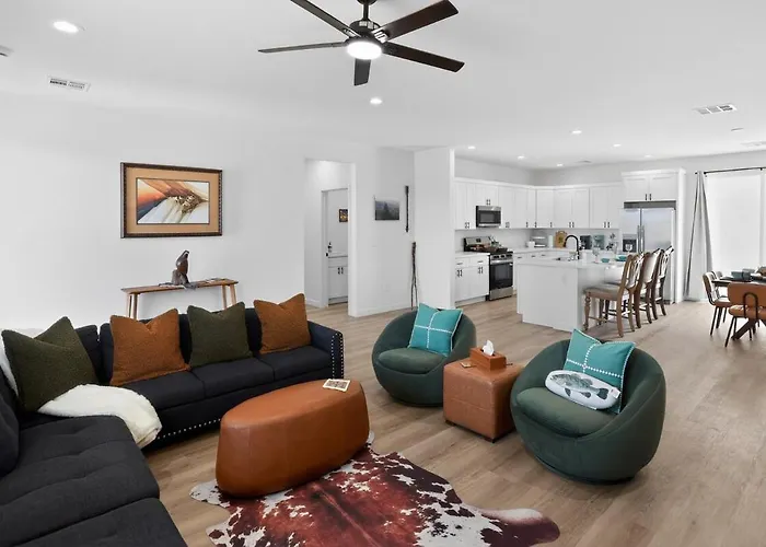Themed Rooms, Golf, Fish, Lake, As Friends Villa Page