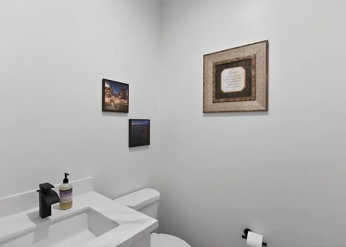 Themed Rooms, Golf, Fish, Lake, As Friends Villa *