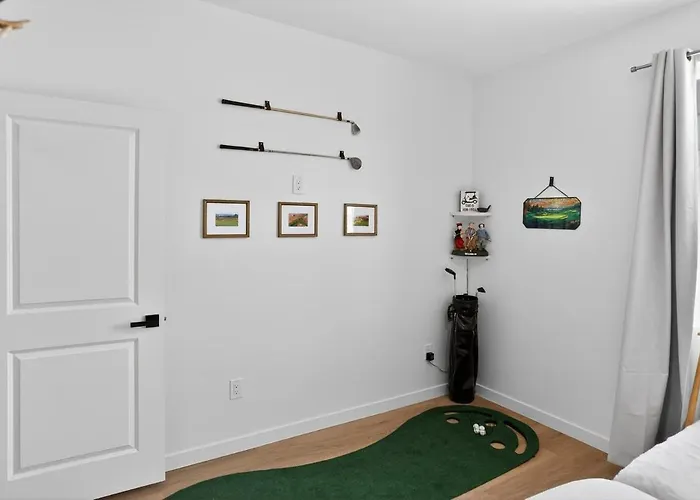 Themed Rooms, Golf, Fish, Lake, As Friends Villa Page